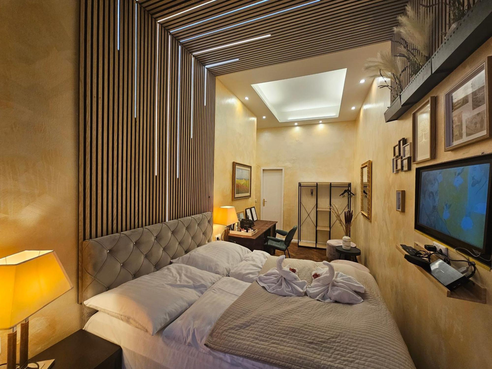 Urban Boutique Hotel 2*