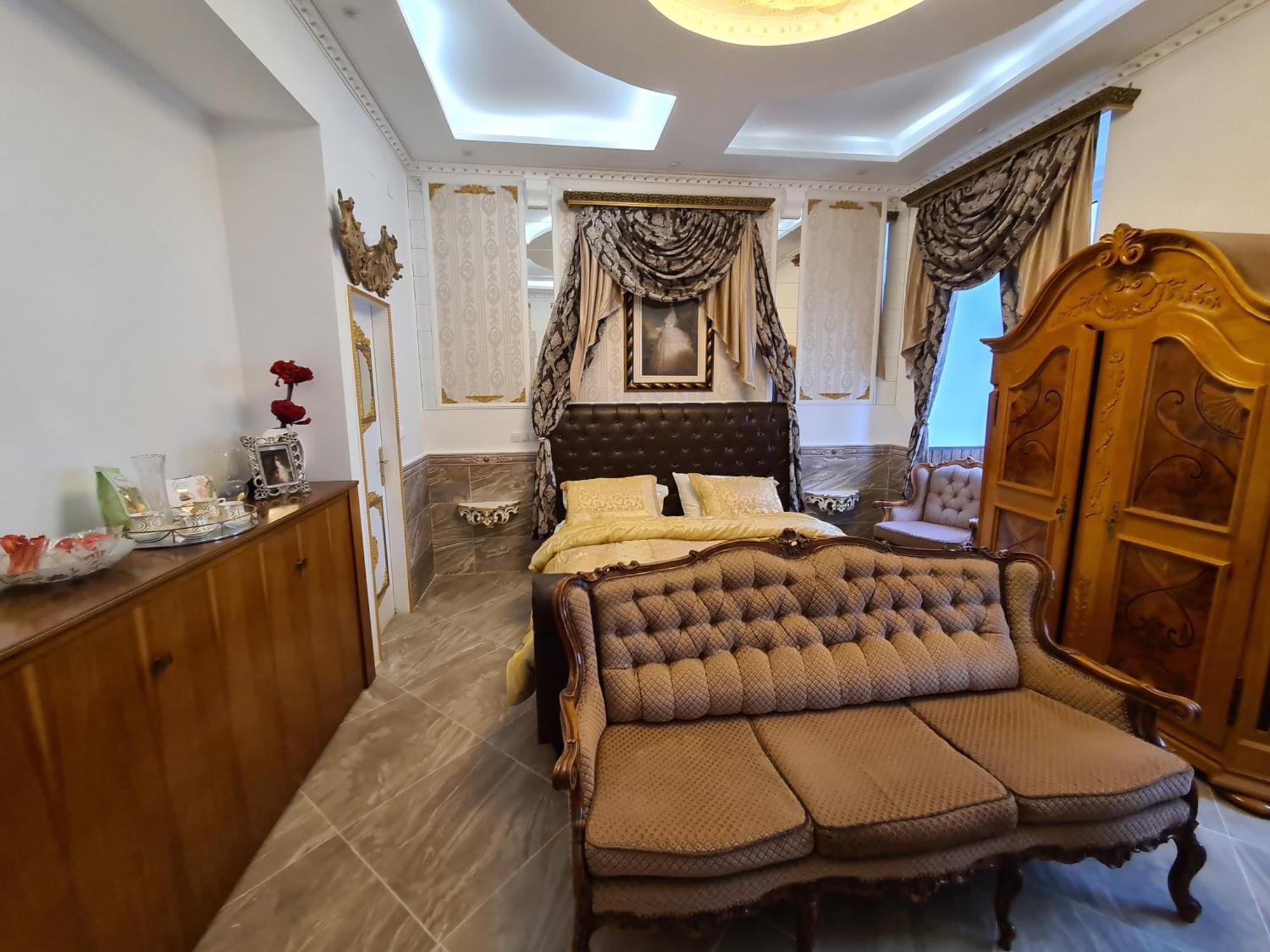 Urban Boutique Hotel 2*
